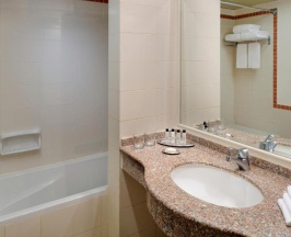Двухместный номер Standard с видом на бассейн 2 отдельные кровати в Naama Bay Promenade Beach Resort by Accor