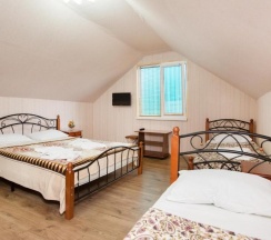 Четырехместный номер "комфорт" в Hotel-st