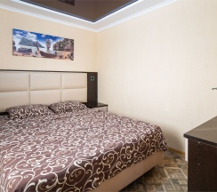 FAMILY ROOM , 4 (2х комнатный)люкс в Анютины глазки