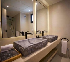 Двухместный люкс Lexi двуспальная кровать в SUNRISE Tucana Resort