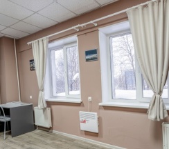 Место в шестиместном женском номере в Ледокол