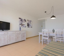 Апартаменты с видом на бассейн в Residencial Guardamar Zeus