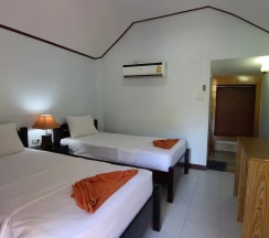 Двухместное бунгало с балконом (двуспальная кровать) в Phi Phi Jungle Hill Bungalow