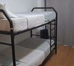 Двухместный семейный номер Standard 2 отдельные кровати в Liberty Hostel Lisbon