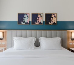 Двухместный номер Deluxe с видом на бассейн двуспальная кровать в Sugar Marina Resort - ART - Karon Beach