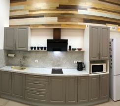 Кровать в общем четырехместном номере для женщин в Рокет