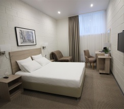 Номер I категории для гостей с ограниченными возможностями в Time