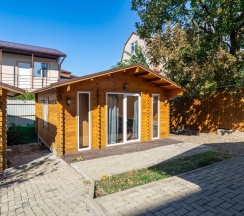 4-местное бунгало стандарт с 1 двуспальной кроватью в У Черноморья