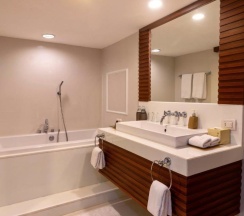 Двухместный люкс c 1 комнатой 2 отдельные кровати в Dusit Thani Pattaya