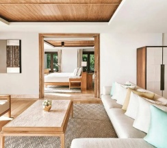 Двухместный Signature люкс с бассейном with ocean view двуспальная кровать в Trisara Villas & Residences Phuket
