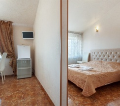 СЕМЕЙНЫЙ 2-х комнатный (4-местный) на 3 этаже. Старый номерной фонд в MaxxRoyal