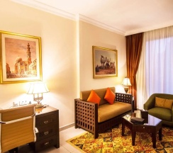 Семейные апартаменты с 2 комнатами с видом на город в Mercure Barsha Heights