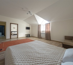 Полулюкс двухкомнатный 401 в Лагуна