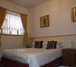 Двухместный номер Standard двуспальная кровать в Camelot Hotel