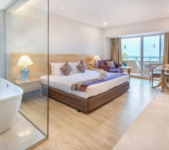 Двухместный номер Ocean Deluxe двуспальная кровать в Royal Cliff Beach Hotel Pattaya
