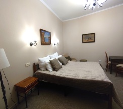 Улучшенная гостевая комната вид во двор в На Невском