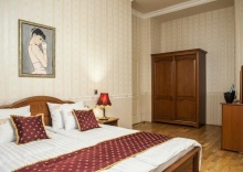 Двухместный номер Deluxe двуспальная кровать в Cotton House Hotel Budapest