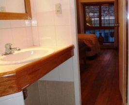 Двухместный номер Standard с балконом двуспальная кровать в Kukuli Lodge