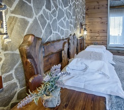 Двухместный 25 люкс с террасой с видом на море двуспальная кровать в Exclusive Hotel&Apartments