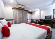 Номер Deluxe в RedDoorz Navin Mansion 3 Pattaya