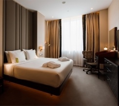 Номер категории «Люкс» с большой кроватью (King size) в Hilton Garden Inn Volgograd