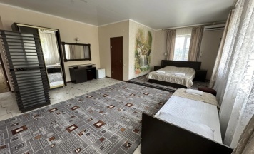 Полулюкс Comfort в Аврора Хиллс