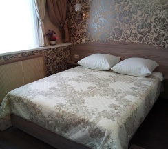 Номер комфорт с 1 двуспальной кроватью в Уржум
