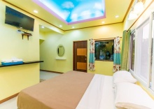 Номер Standard в Poomvarin Resort