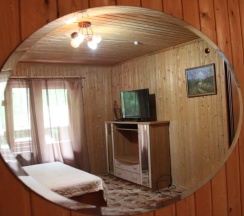 Стандартный семейный номер двухкомнатный в Глобус