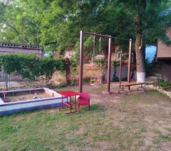 Семейный номер Standard с 2 комнатами с красивым видом из окна в Ангелина