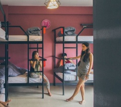 Кровать в общем номере в A7 Hidden Hostel