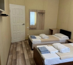 Трёхместный номер Comfort с видом на город (общая ванная комната) в Лазурный