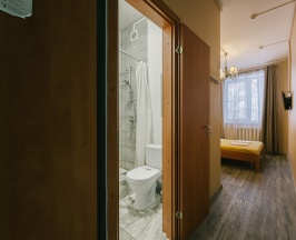 VIP номер с отдельной ванной комнатой в Like Hostel