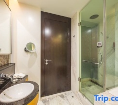 Номер Deluxe в Ningbo East Harbour Hotel