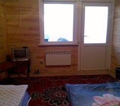 Трёхместный номер Economy с красивым видом из окна в Прибрежный