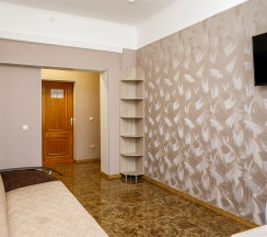 Полулюкс двухкомнатный в Звездная