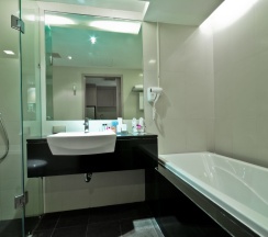 Двухместный номер Deluxe двуспальная кровать в Отель The Ashlee Heights Patong Hotel & Suites