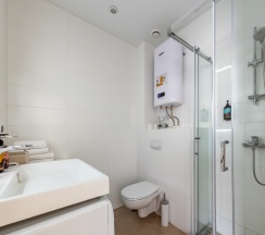 Студия в Кarl House