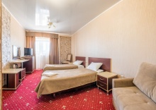 ПОЛУЛЮКС в Red hotel