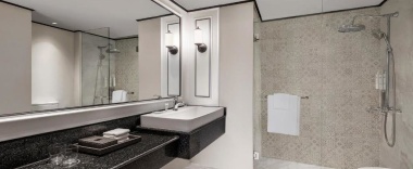 Семейный номер Standard с видом на город в Courtyard by Marriott Phuket Town (SHA Extra Plus)