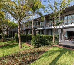 Номер Pool Cabana с видом на сад в Phuket Marriott Resort And Spa, Nai Yang Beach