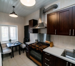 100 - Четырехместные апартаменты с террасой в Азов Инн