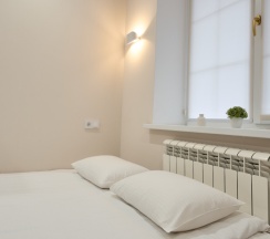 Улучшенный двухместный с 2 кроватями и 1 большой в Nogaev Hotel