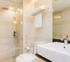 Двухместный номер Deluxe с видом на город 2 отдельные кровати в Pattaya Sea View Hotel