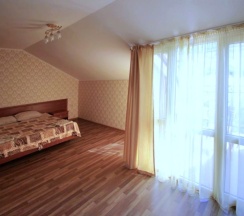 Двухкомнатный 5-ти местный номер Семейный Комфорт FAMILY Comfort-B (с балконом) в Долина Сукко