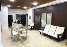Семейный люкс с собственным бассейном в Rest house