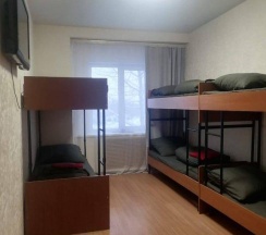 Кровать в общем 6-местном номере (общие удобства) в Визит