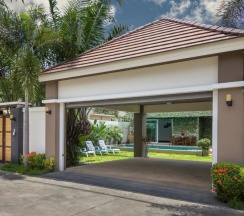 Вилла с 4 комнатами в Tropicana Pool Villa