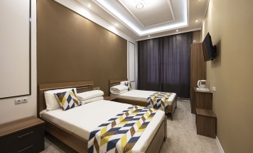 TWIN 209, 210 в Double L Hotel