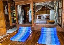 Двухместное бунгало SeaBreeze Fan Deluxe двуспальная кровать в Lipe Beach Resort